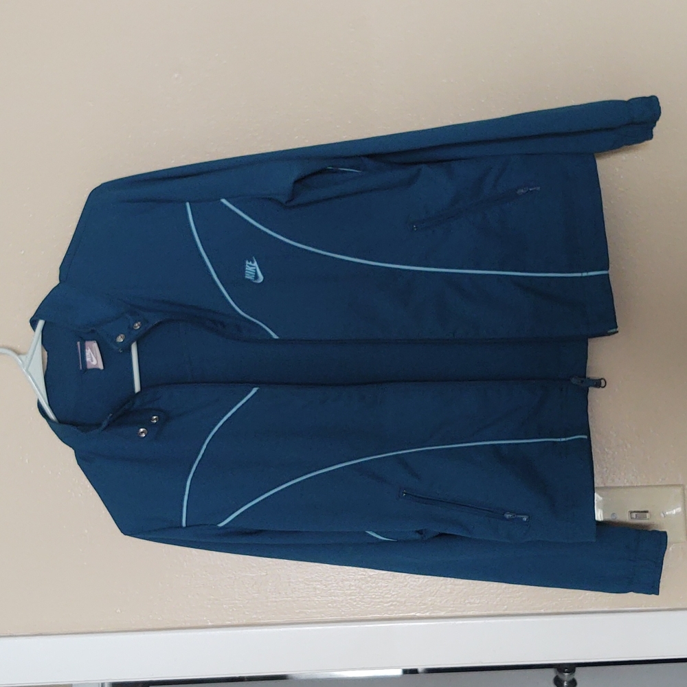 Nikes sportswear jacket size medium